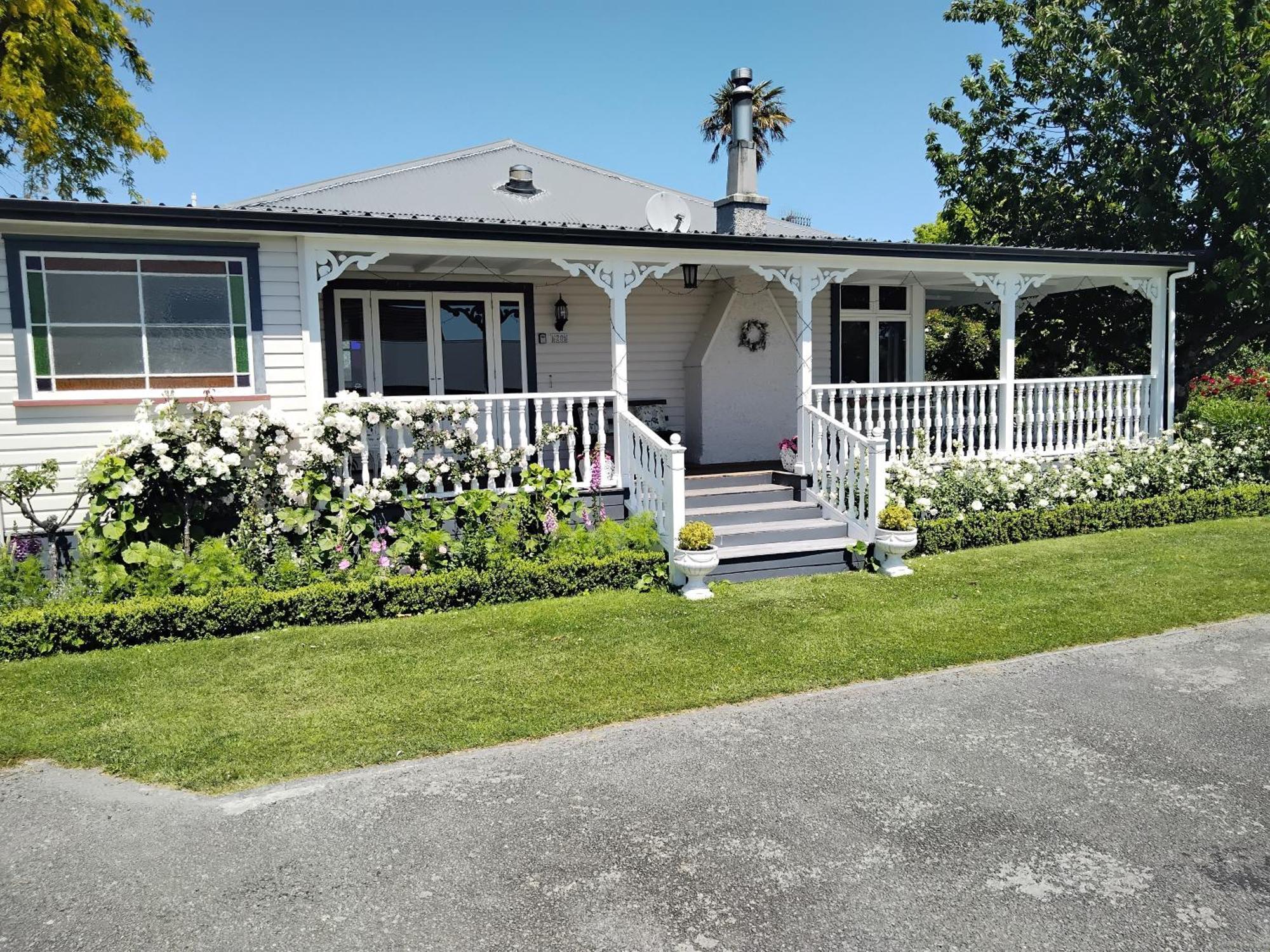 Guthrie Cottage Havelock North Exterior photo